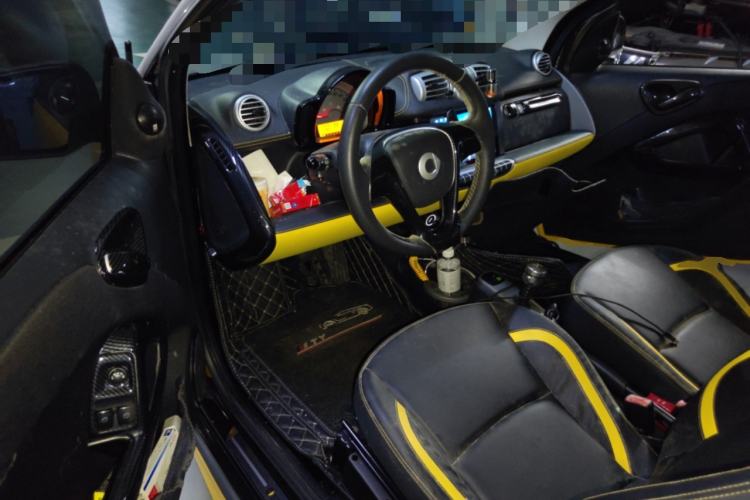 Used smart fortwo 2013 1.0 MHD Hardtop City Ranger Special Edition Driver Seat