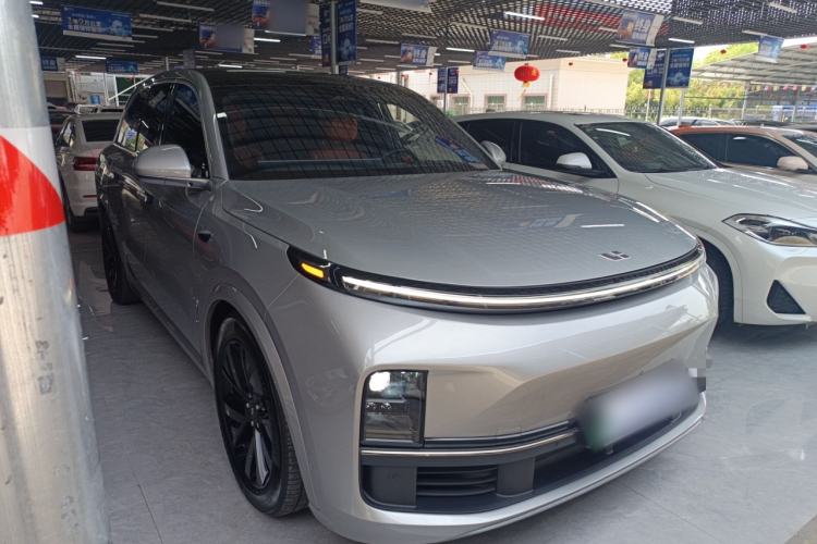 Used Li Auto L8 2023 Pro Model
