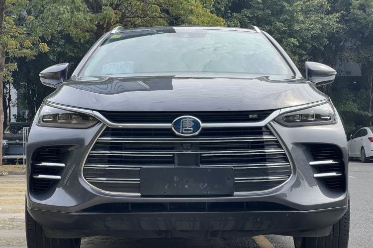 Used BYD Tang New Energy 2018 DM 2.0T All-Wheel Drive Smart Connectivity Luxury Model 7 Seats China V Emission Standard