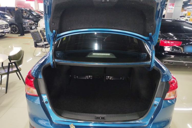 Used Nissan Lannia 2019 1.6L CVT Smart Connect Smart Cool Version China VI Standard
