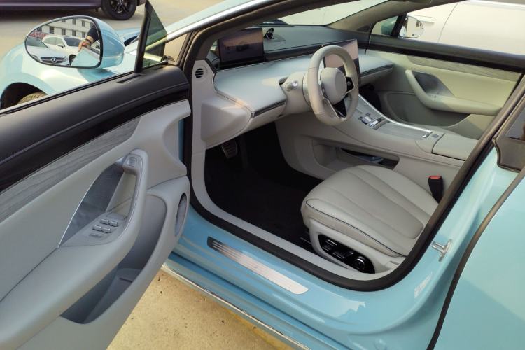 Used Hima Luxeed S7 2025 785 km Ultra Driver Seat