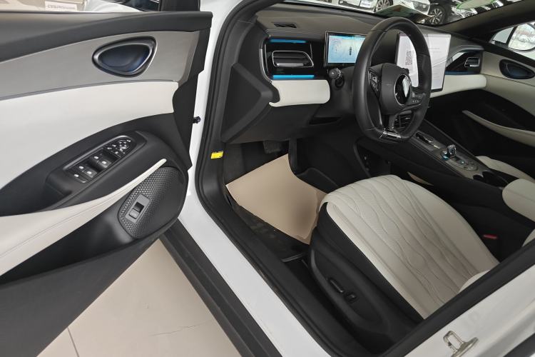 Used BYD Seal 06 New Energy 2024 DM-i 120KM Flagship Model Driver Seat