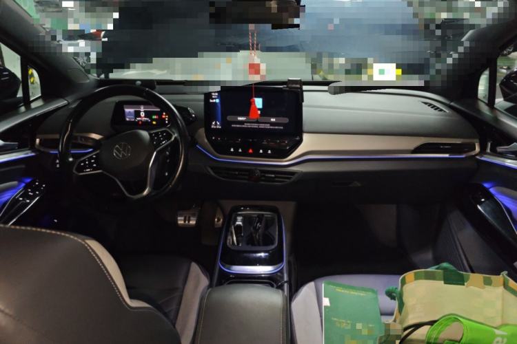 Used Volkswagen ID.4 CROZZ 2021 Long-Range Lite PRO Two-Wheel Drive Version Center Console