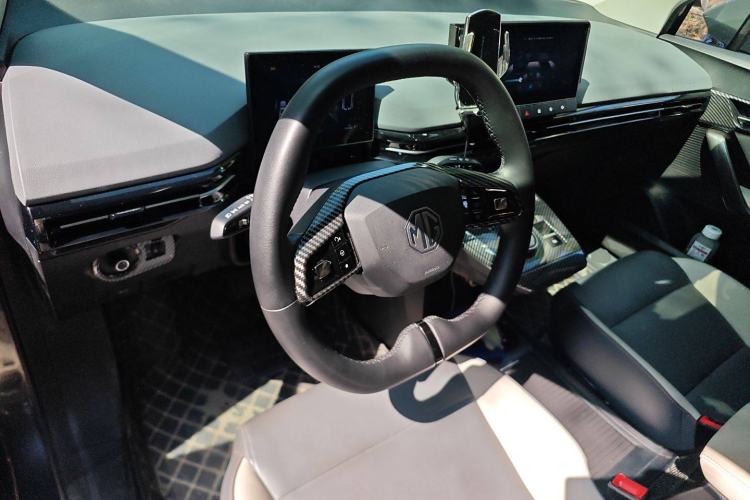 Used MG 4 EV 2022 520 km Flagship Edition Steering Wheel