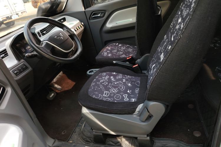 Used Wuling Hongguang MINIEV 2021 Macaron Premium Model – Lithium-NMC Left Front Seat