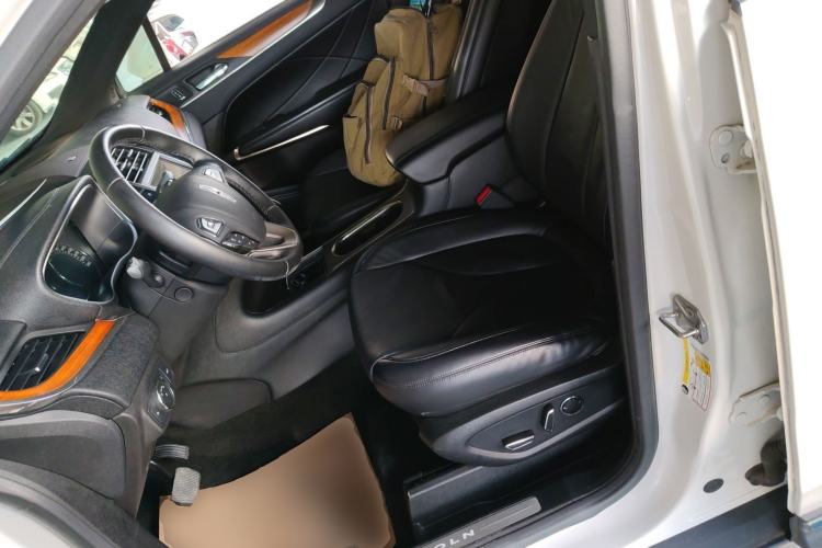 Used Lincoln MKC 2016 2.0T Two-Wheel Drive Luxury Edition
