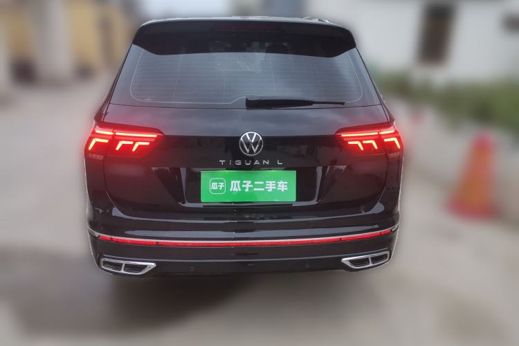 Used Volkswagen Tiguan L 2023 330TSI Automatic Two-Wheel Drive R-Line Flagship Edition Rear