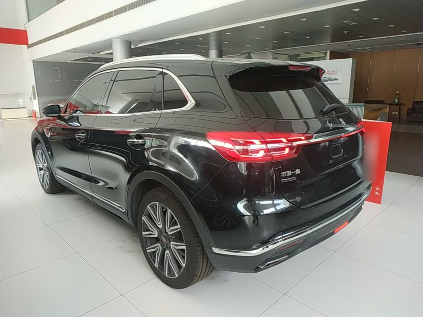 Hongqi HS5 2022 Facelifted Version 2.0T Smart Connect Flagship All-Wheel-Drive Edition — снимка 12