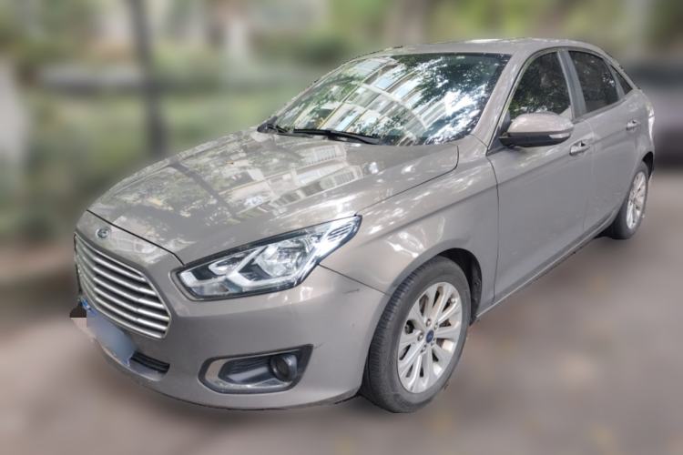Used Ford Escort 2015 1.5L Automatic Fashion Model