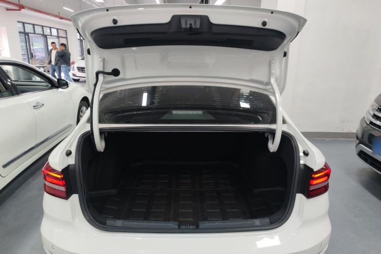 Used Volkswagen Lavida 2022 280TSI DSG Luxury Edition
