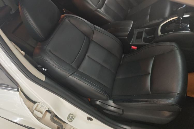 Used Nissan X-Trail 2019 2.0L CVT Smart Connect Comfort Edition 2WD Right Front Seat