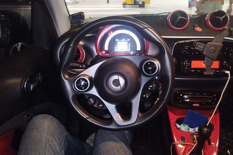 Used smart fortwo 2018 1.0L 52kW Hardtop Passion Edition China V Standard
