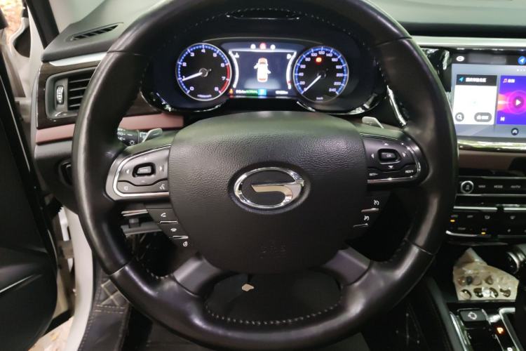 Used GAC Trumpchi GS8 2017 320T Two-Wheel Drive Luxury Smart Connectivity Version (7 Seats)
