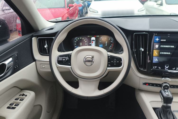 Used Volvo XC60 2018 T5 4x4 Zhiya Luxury Edition
