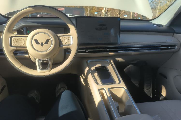 Used Wuling Bingo S 2025 Model 325km Deluxe Edition