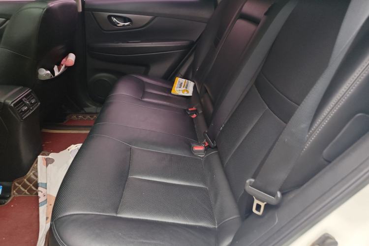 Used Nissan X-Trail 2015 2.0L CVT Comfort MAX Edition 2WD