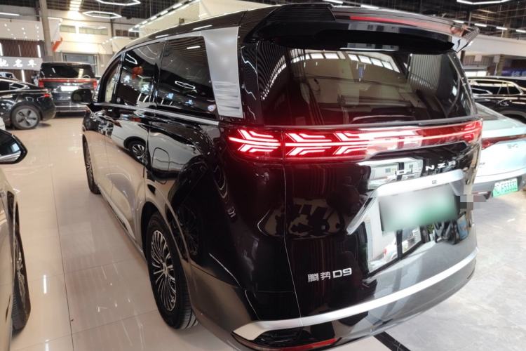 Used Denza D9 2024 DM-i 970 Luxury Model
