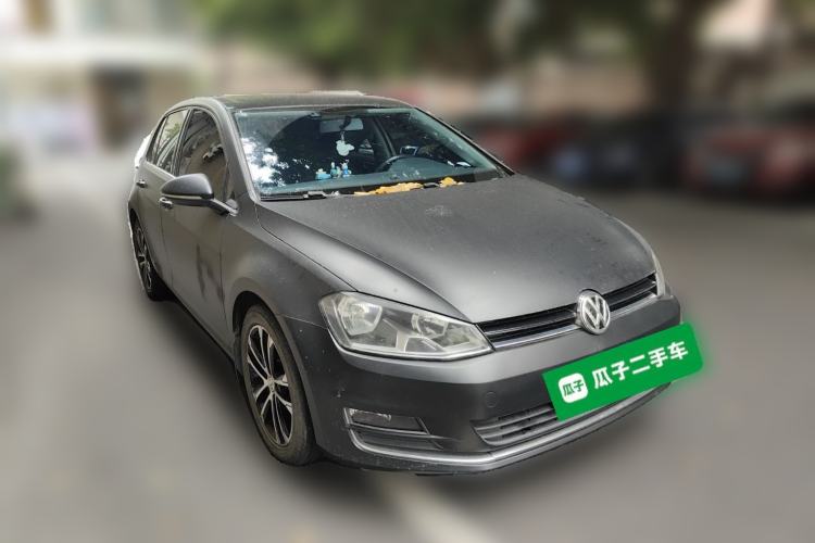 Used Volkswagen Golf 2015 1.4TSI Automatic Comfort Model Front Right 45 Deg