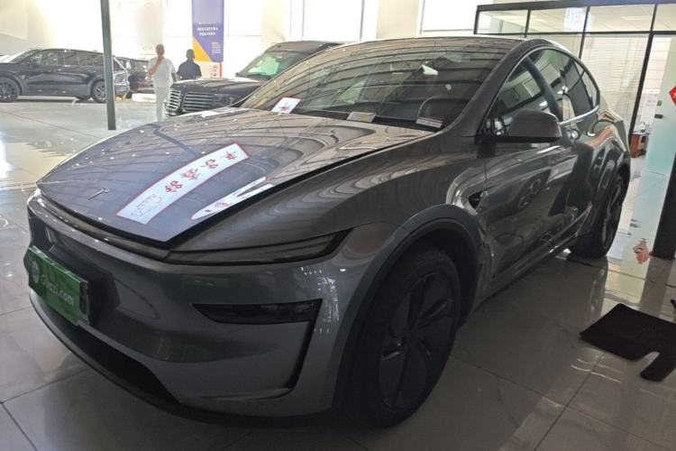 Used Tesla Model Y 2025 Rear-Wheel Drive First Edition
