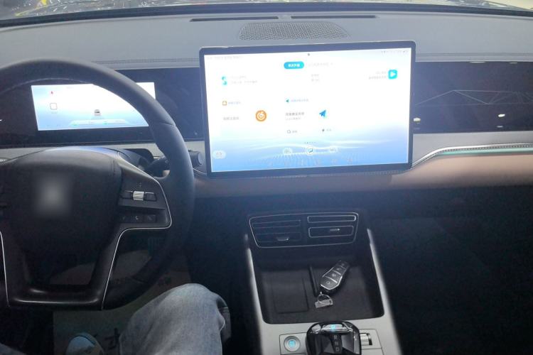 Used BYD Song Pro New Energy 2025 Second-Generation DM-i 115KM Excellence Version Center Console