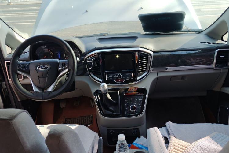 Used JAC Refine M4 2016 2.0L Manual Luxury Version