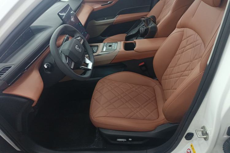 Used CHANGAN Eado PHEV 2025 Smart New Blue Whale 145KM Battleship Edition
