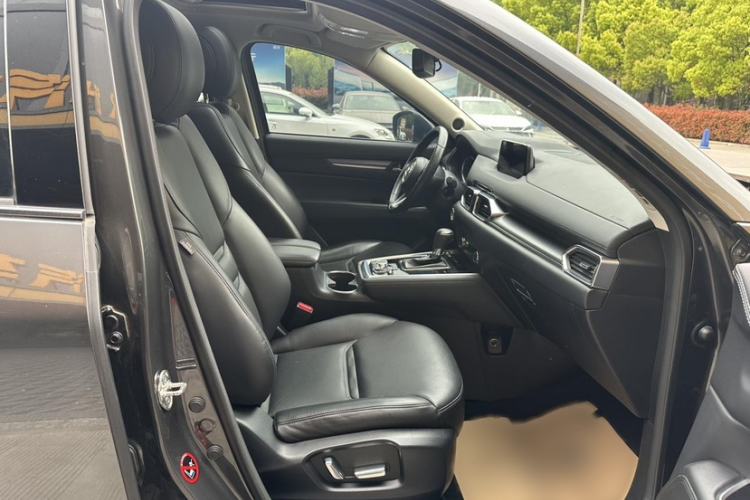 Used Mazda CX-8 2019 2.5L Four-Wheel Drive Deluxe Edition Interior 6