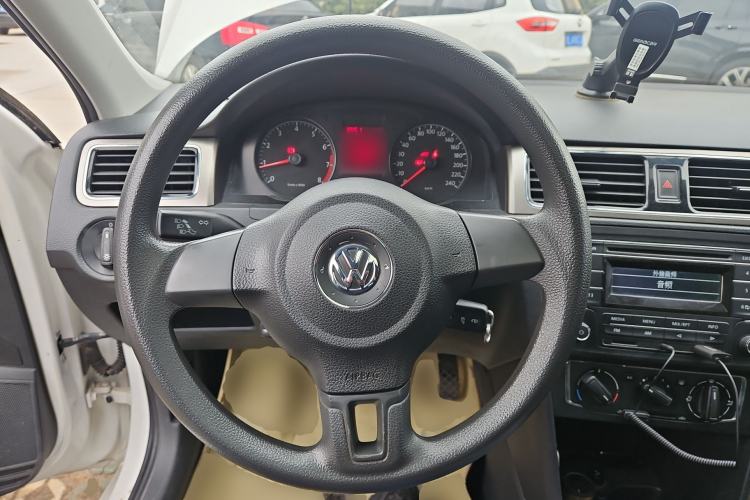 Used Volkswagen Santana 2015 1.4L Manual Comfort Edition Steering Wheel