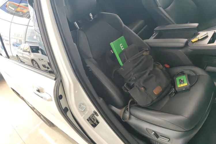 Used Toyota SIENNA 2024 2.5L Hybrid Four-Wheel Drive Prestige Edition