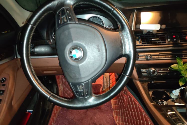 Used BMW 5 Series 2014 525Li Leading Model