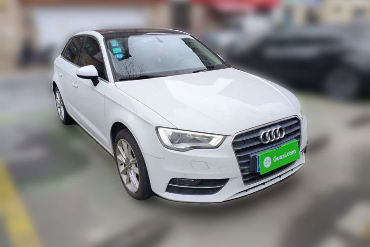 Used Audi A3 2014 Sportback 35 TFSI Automatic Comfort Model Front Right 45 Deg
