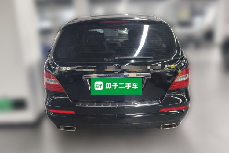 Used Mercedes-Benz R-Class 2010 R 350 L 4MATIC Rear