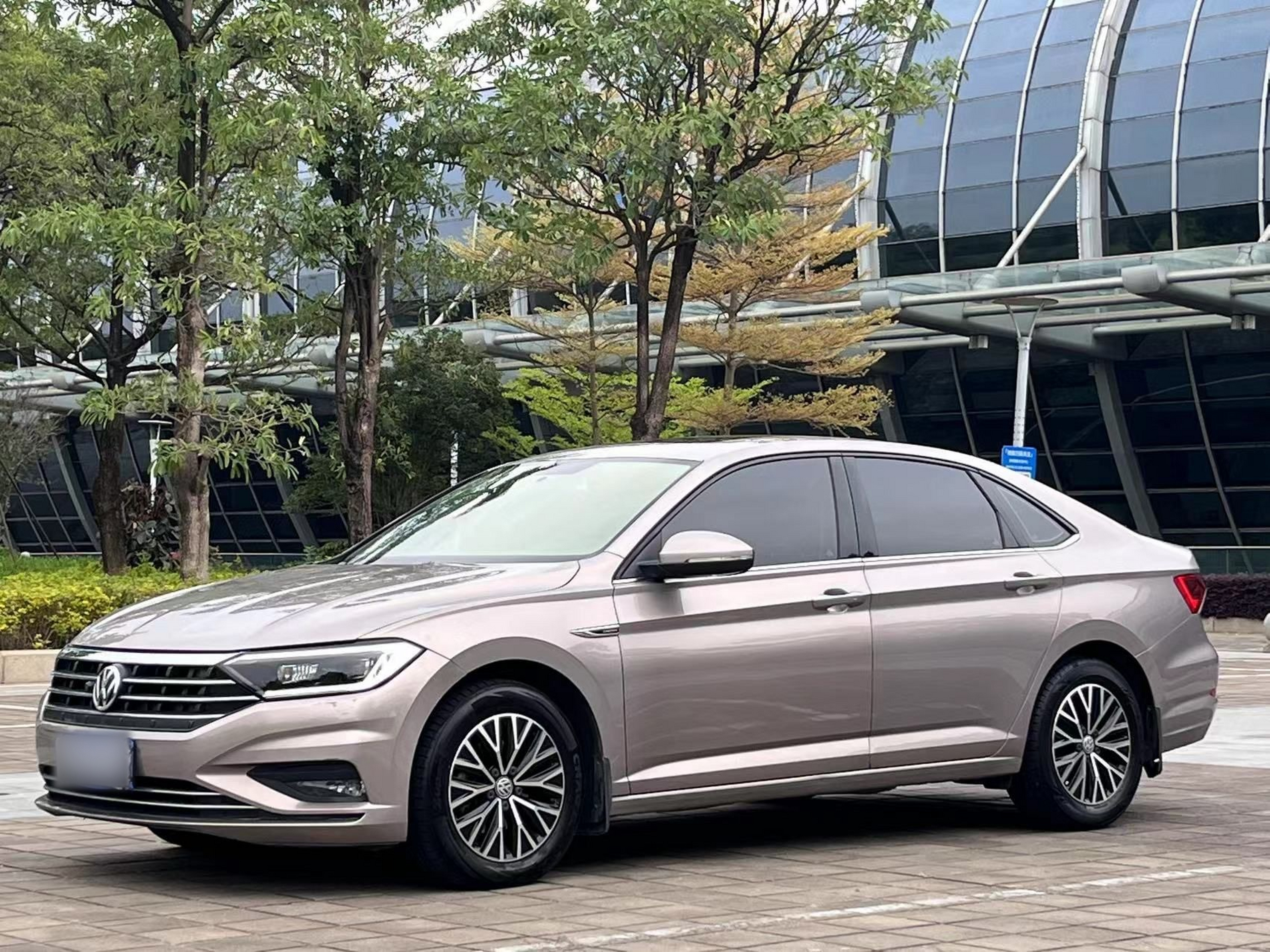 Parte inferior delantera