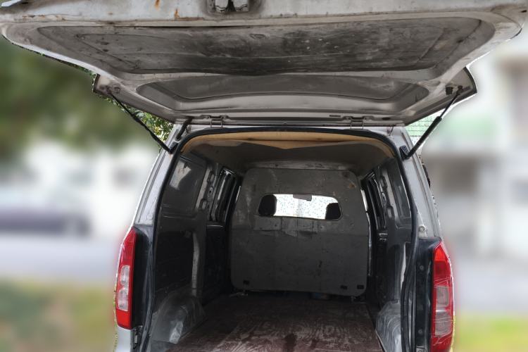 Used Wuling Hongguang V 2019 1.5L Jingqu Edition Sealed-Window Vehicle China VI LAR
