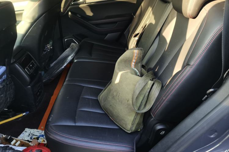 Used BYD Tang New Energy 2018 DM 2.0T All-Wheel Drive Smart Connectivity Luxury Model 7 Seats China V Emission Standard