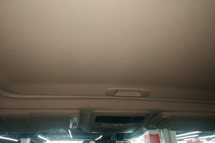 Used Subaru Forester 2018 2.0i Luxury Navigation Edition Headliner