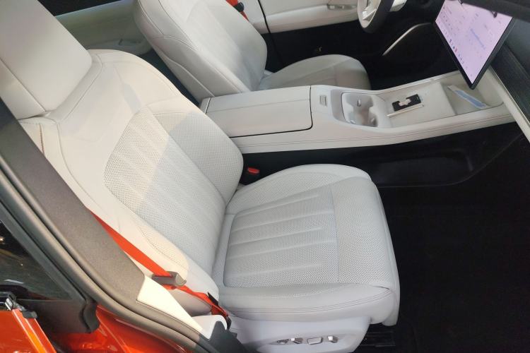 Used ONVO L60 2024 60 kWh Rear-Drive Version