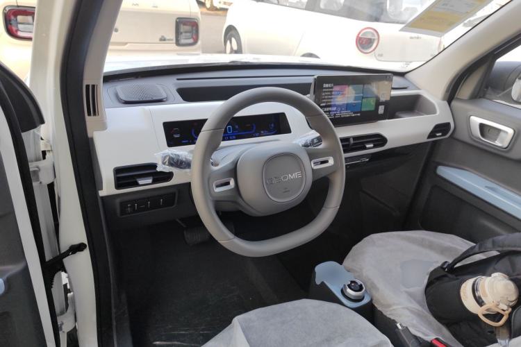 Used Geely Galaxy Panda 2024 Panda Mini 200km Endurance Bear