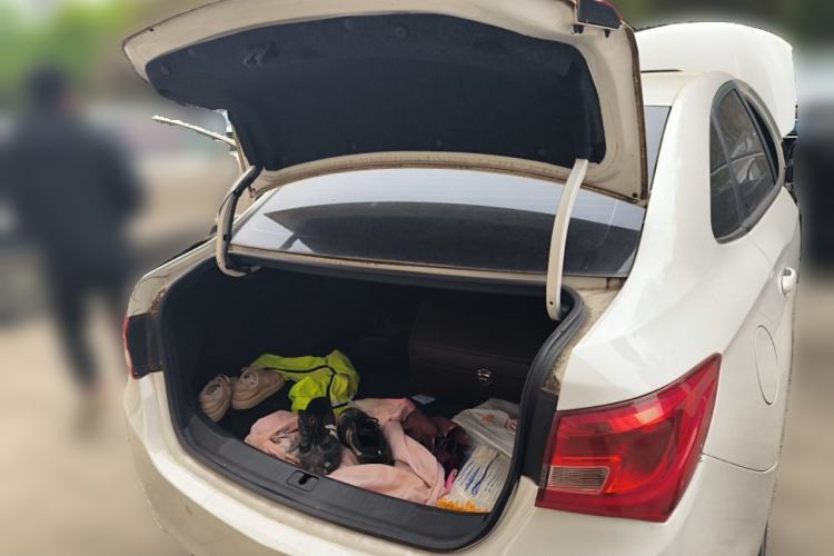 Used Buick GT 2015 15N Automatic Deluxe Edition Trunk