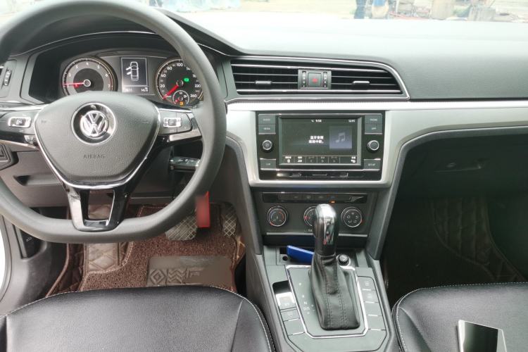 Used Volkswagen Lamando 2021 230TSI DSG Fashion Edition Center Console