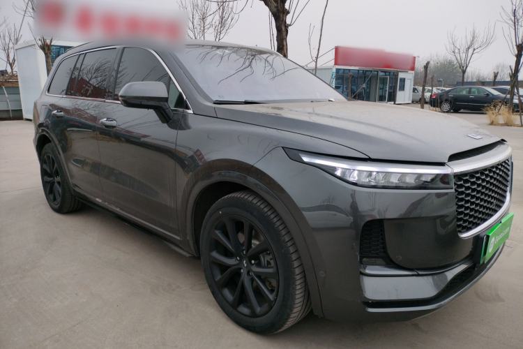 Used Li Auto ONE 2021 Extended-Range 6-Seater Version Front Right 45 Deg