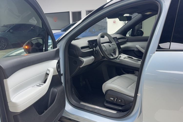 Used Nio ES6 2024 75 kWh
