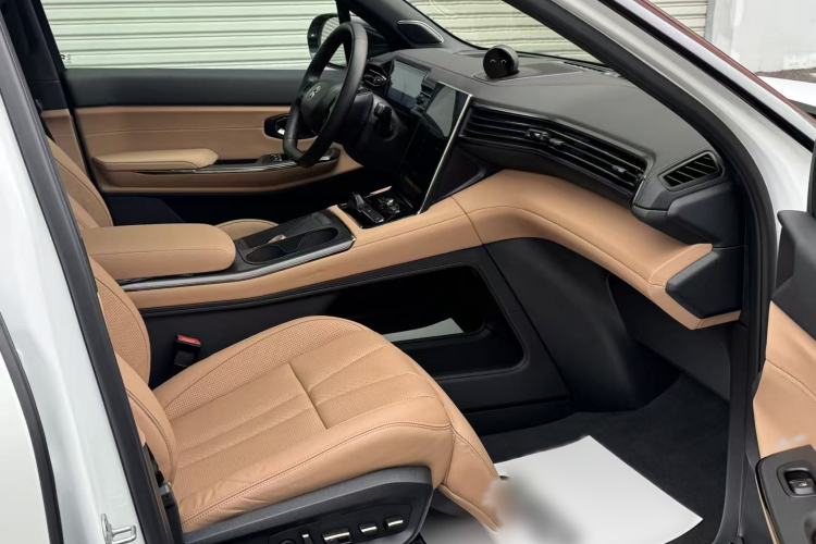 Used Nio ES8 2020 415 km Range 7-Seater Version