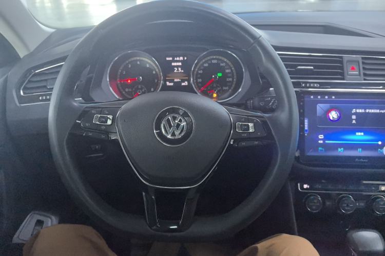 Used Volkswagen Tiguan L 2020 330TSI Automatic Two-Wheel Drive Smart Luxury Edition China VI Standard