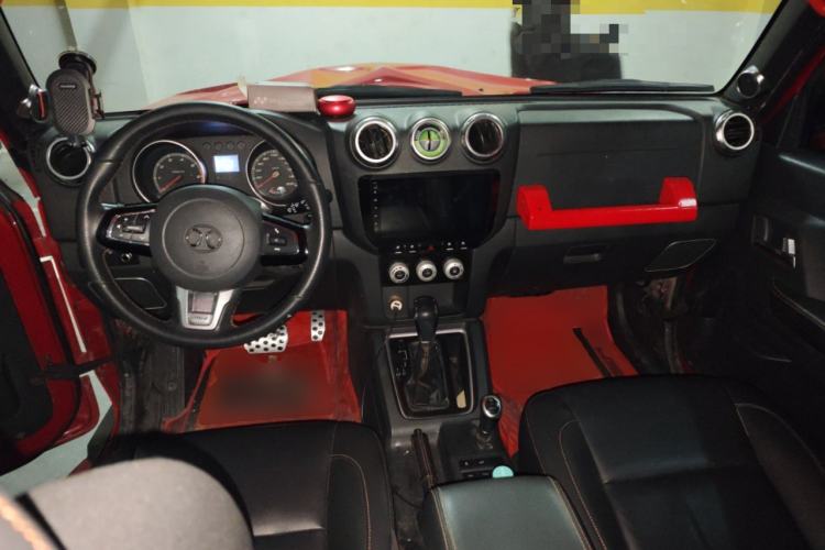 Used BAIC Off-Road BJ40 2016 40L 2.3T Automatic All-Wheel Drive Premium Edition Center Console