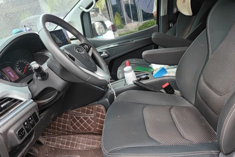 Used JAC Refine M3 2022 PLUS 1.8L 7-seater Standard Model
