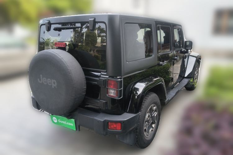 Used Jeep Wrangler 2013 3.6L Sahara Four-Door Edition
