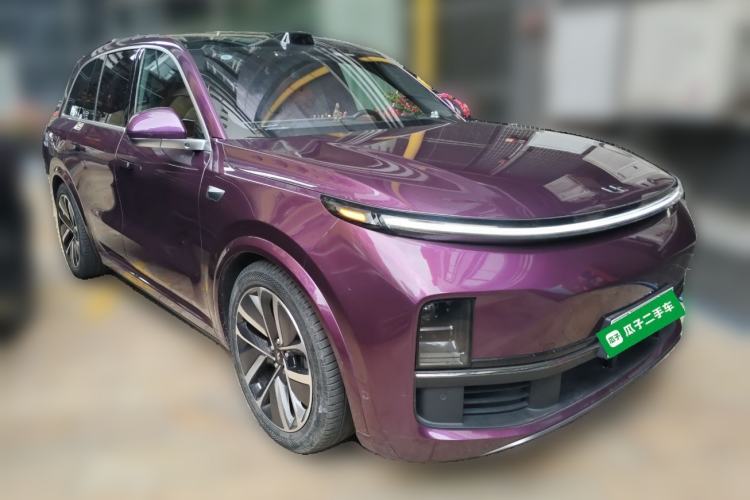 Used Li Auto L8 2023 Max model Front Right 45 Deg