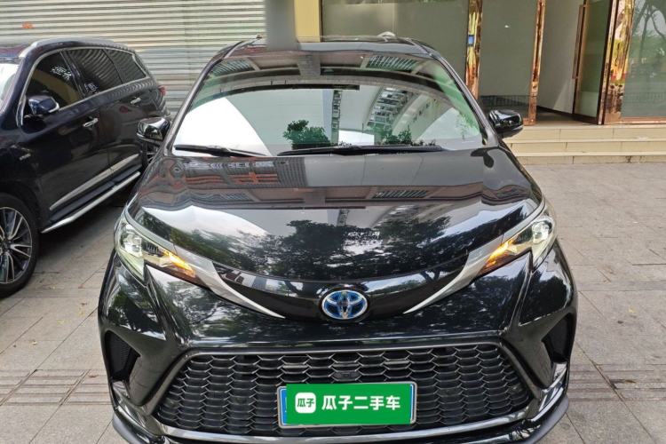 Used Toyota Granvia 2023 2.5L Hybrid Prestige VIP Edition
