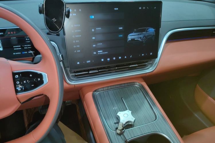 Used Dongfeng eπ eπ008 2024 210Max Range-Extended Version 6 Seats